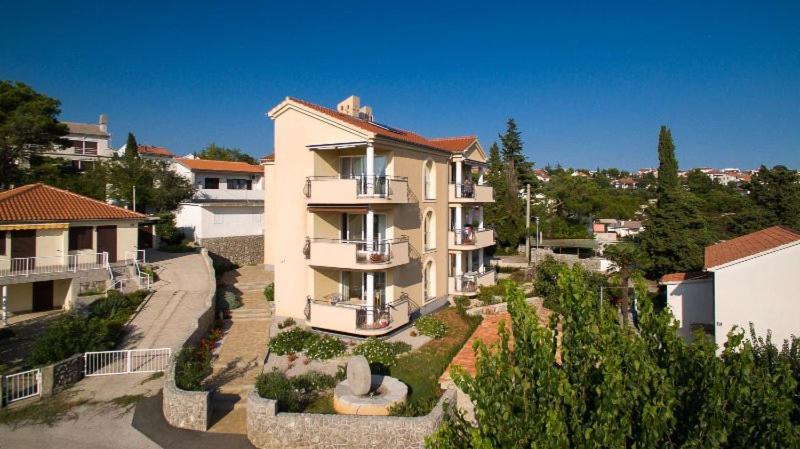 Marija F2 Apartment *